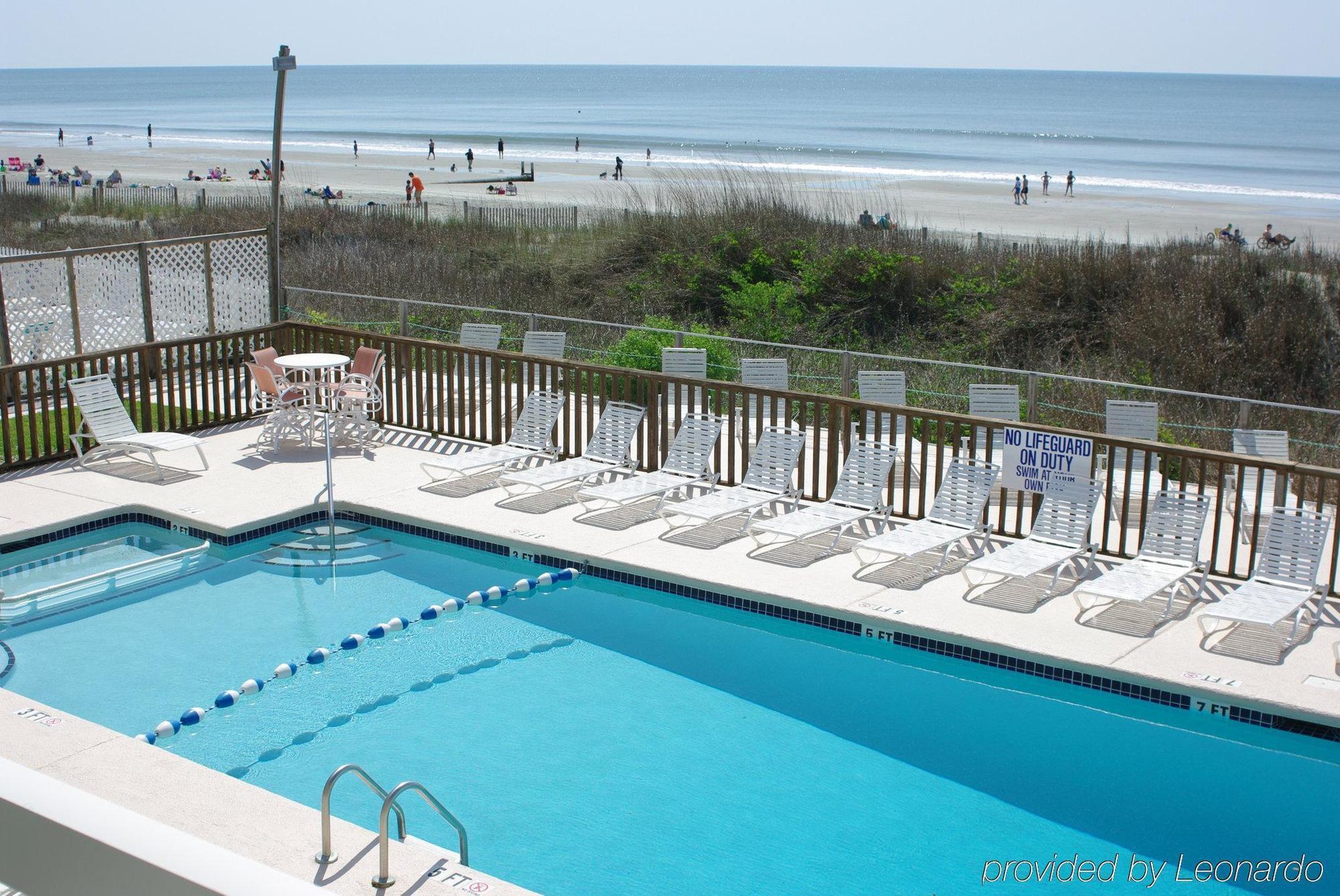 Castaway Beach Inn & Swim Up Bar นอร์ทเมอร์เทิลบีช ภายนอก รูปภาพ